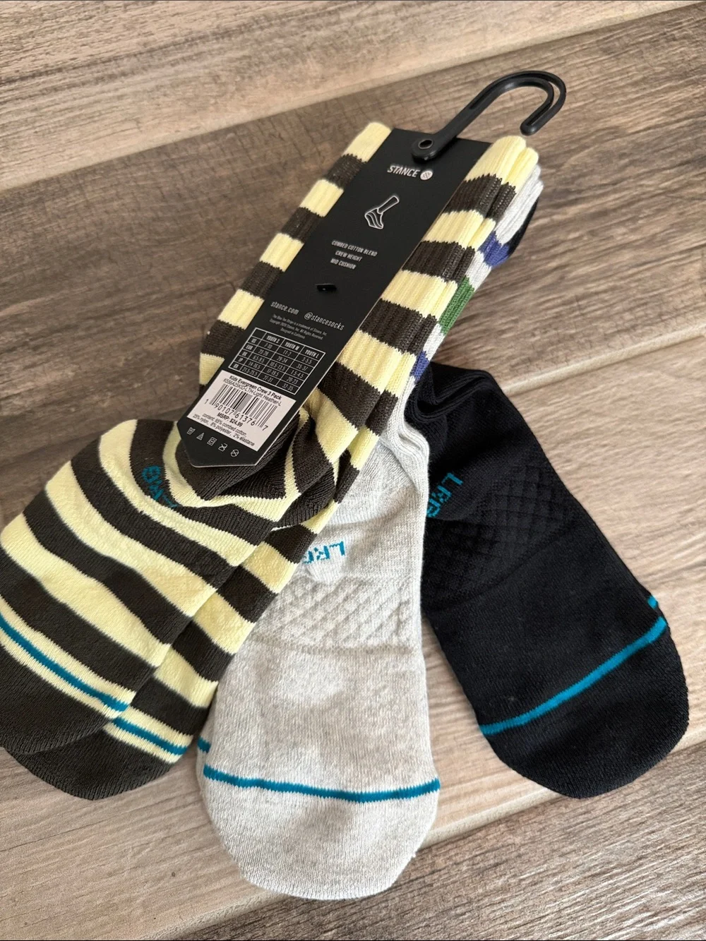 Stance Socks BOYS size Large (2-5.5) NWT